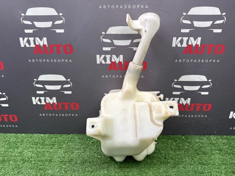 Бачок стеклоомывателя Honda Fit