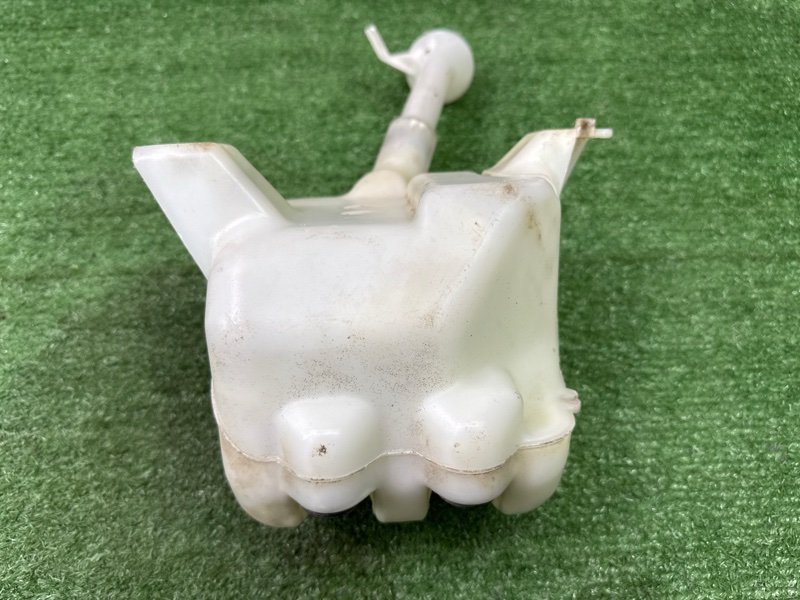 Бачок стеклоомывателя Honda Fit