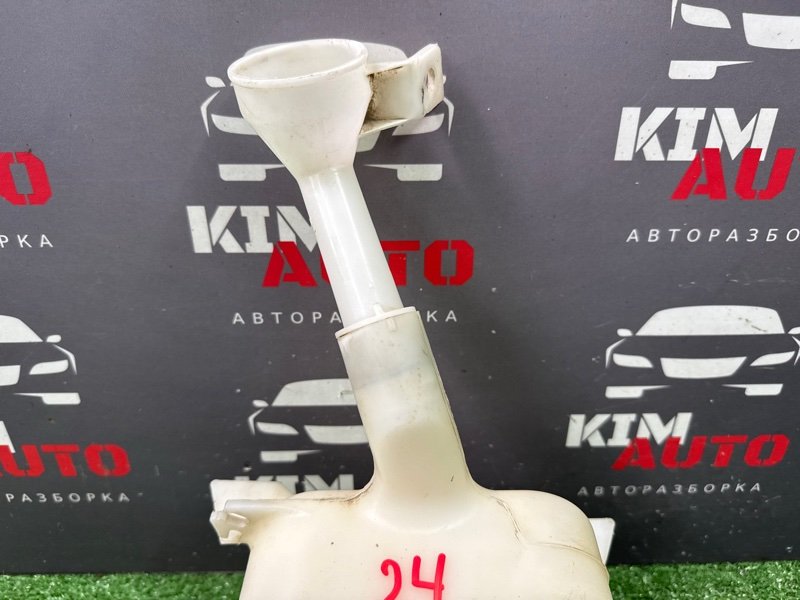 Бачок стеклоомывателя Honda Fit