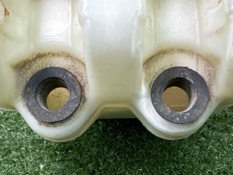 Бачок стеклоомывателя Honda Fit