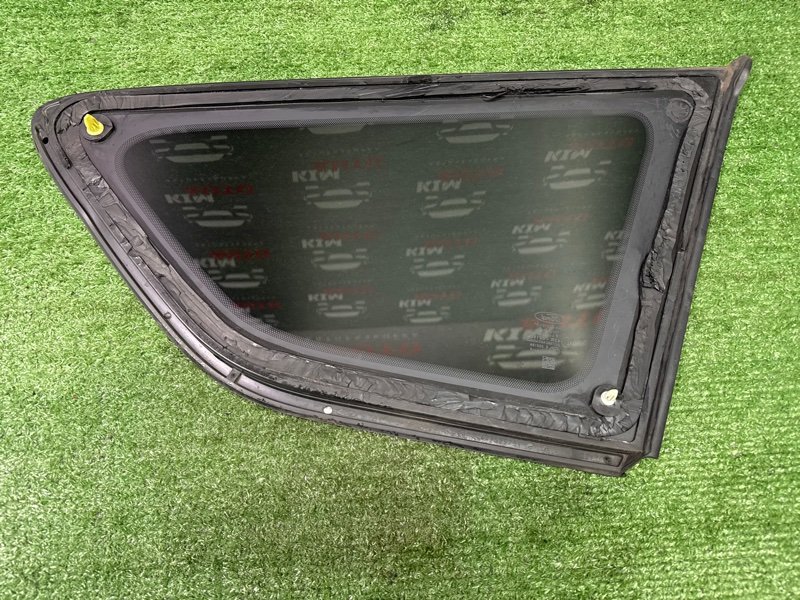 Стекло кузовное Ford Kuga 2013 SUV