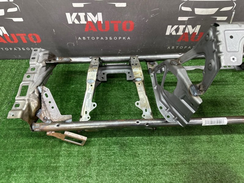 Усилитель торпедо Ford Kuga 2013 SUV