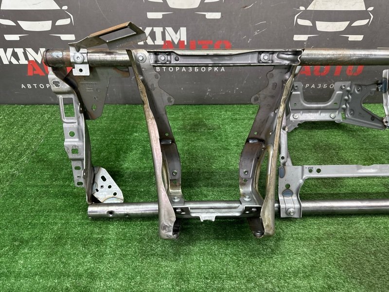 Усилитель торпедо Ford Kuga 2013 SUV