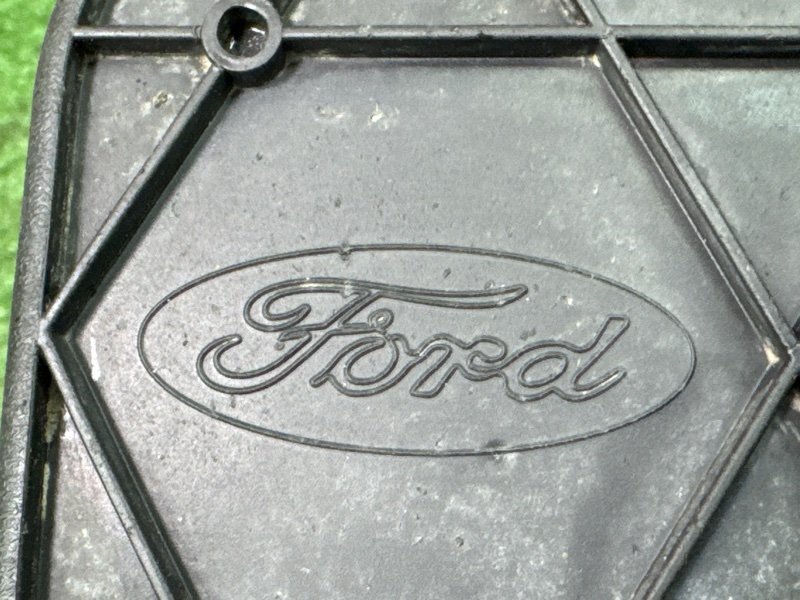 Брызговик Ford Kuga 2013 SUV