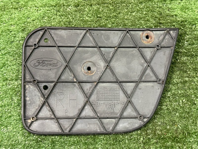 Брызговик Ford Kuga 2013 SUV