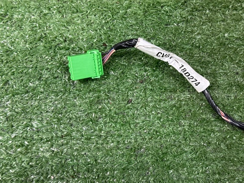 Проводка камеры переднего вида Ford Kuga 2013 SUV