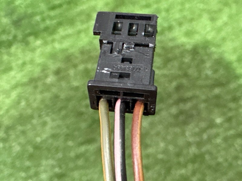 Проводка камеры переднего вида Ford Kuga 2013 SUV