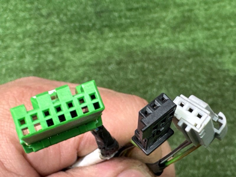 Проводка камеры переднего вида Ford Kuga 2013 SUV