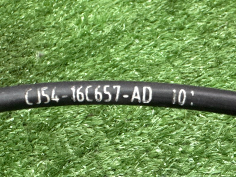 Трос капота Ford Kuga 2013 SUV