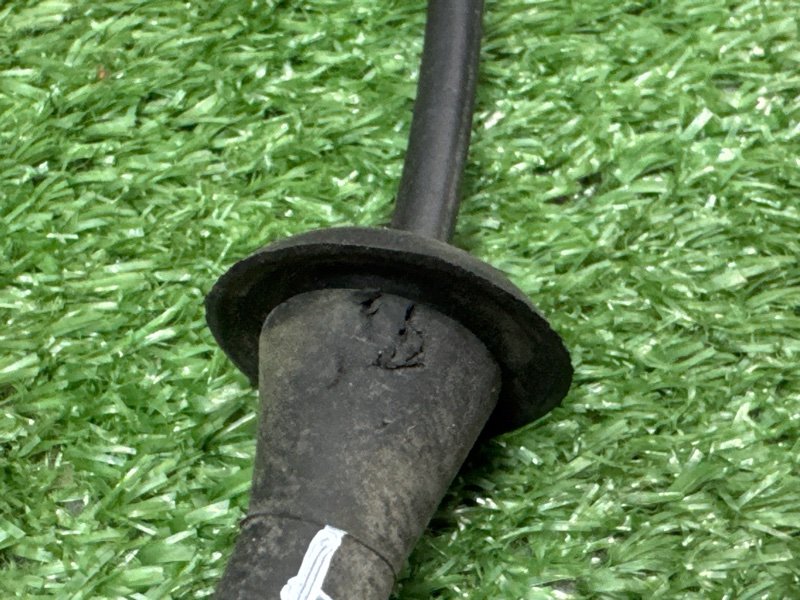 Трос капота Ford Kuga 2013 SUV