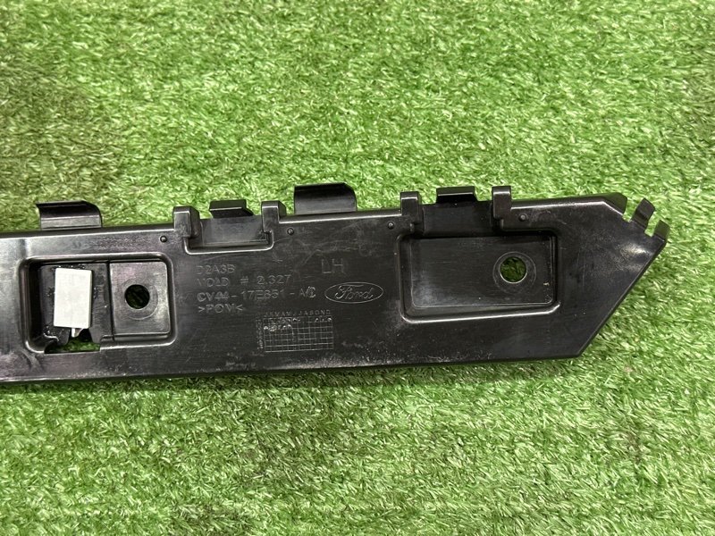 Кронштейн бампера Ford Kuga 2013 SUV