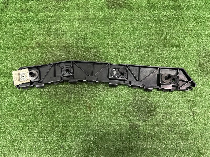 Кронштейн бампера Ford Kuga 2013 SUV