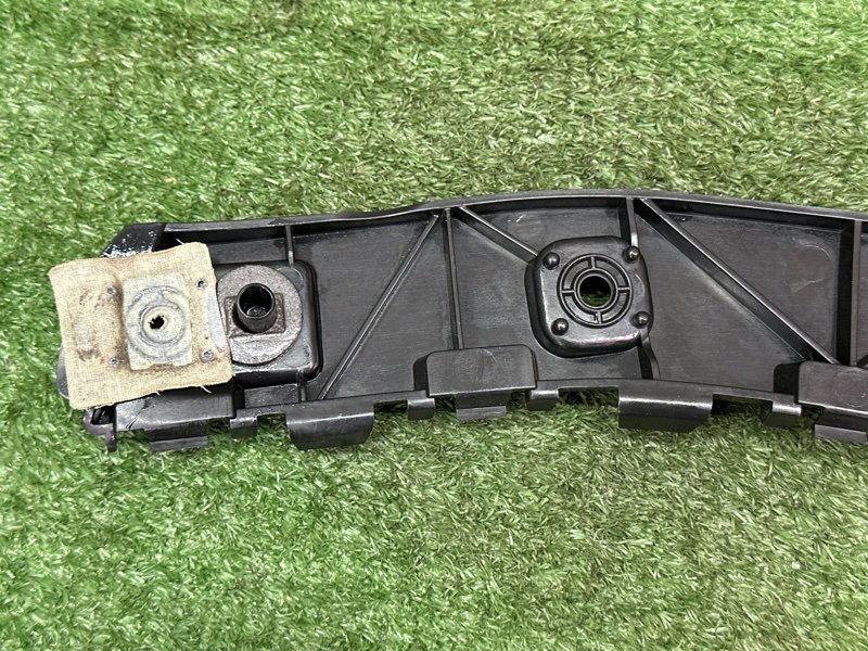 Кронштейн бампера Ford Kuga 2013 SUV