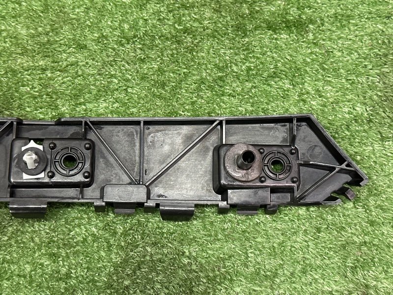 Кронштейн бампера Ford Kuga 2013 SUV