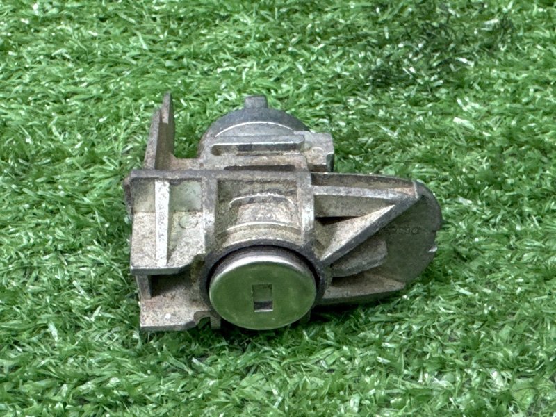 Смарт ключ с личинкой двери Ford Kuga 2013 SUV