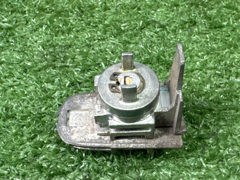 Смарт ключ с личинкой двери Ford Kuga 2013 SUV