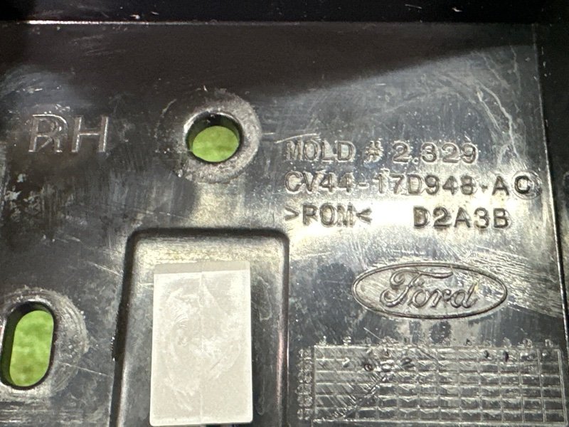 Кронштейн бампера Ford Kuga 2013 SUV