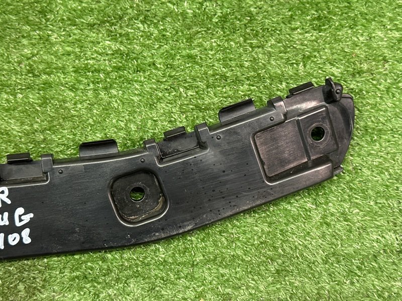 Кронштейн бампера Ford Kuga 2013 SUV