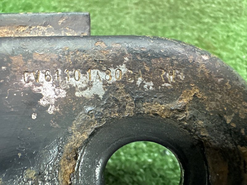 Кронштейн переднего подрамника Ford Kuga 2013 SUV