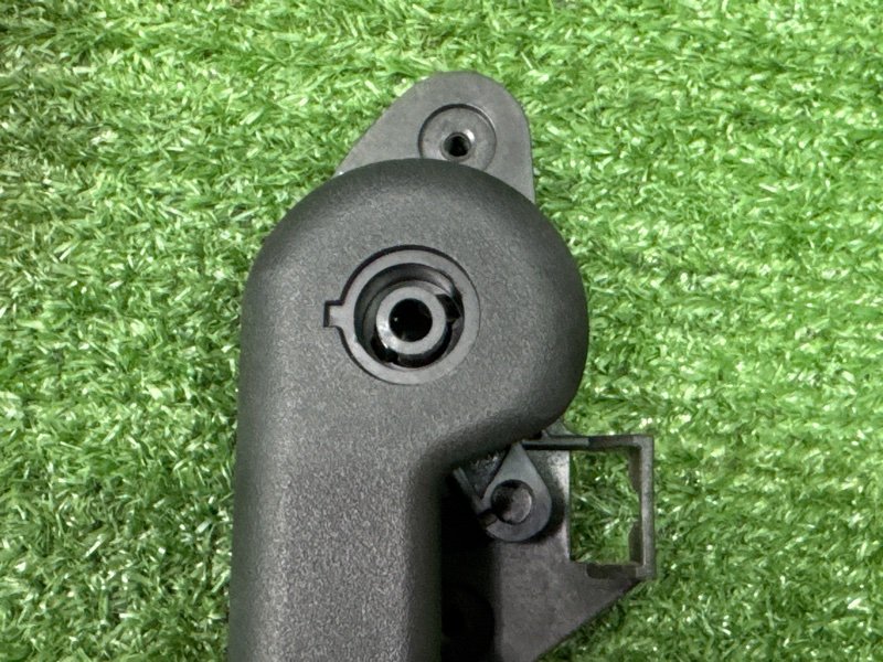 Ручка капота Ford Kuga 2013 SUV