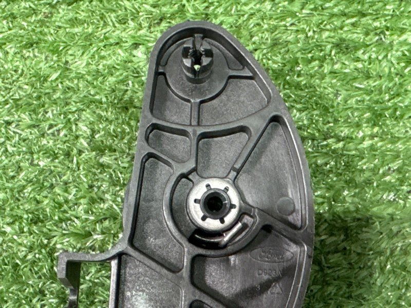 Ручка капота Ford Kuga 2013 SUV