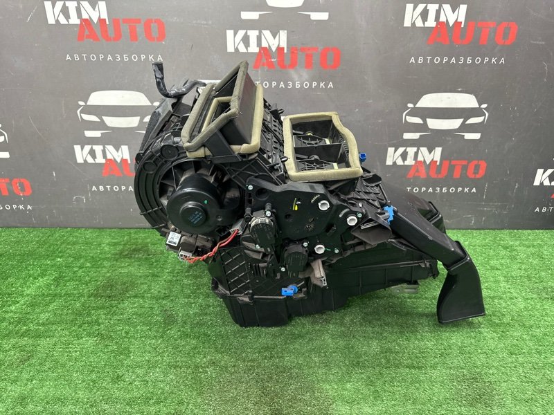 Печка Отопитель в сборе Ford Kuga 2013 SUV