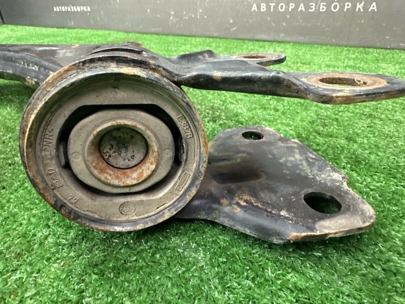 Рычаг подвески Ford Kuga 2013 SUV