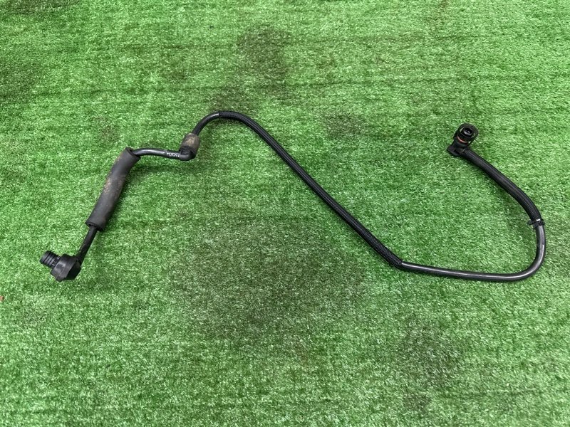 Трубка вакуумного усилителя тормозов Ford Kuga 2013 SUV