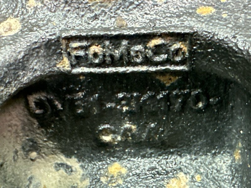 Кулак поворотный со ступицей Ford Kuga 2013 SUV