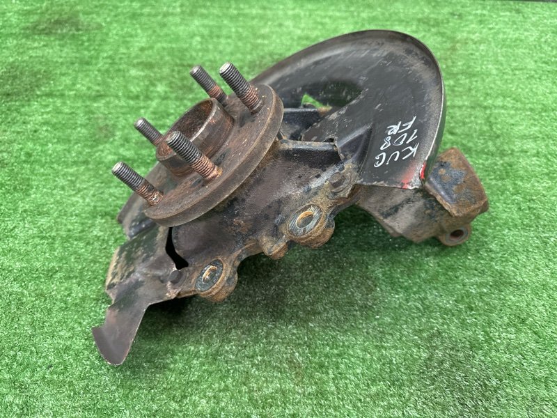 Кулак поворотный со ступицей Ford Kuga 2013 SUV