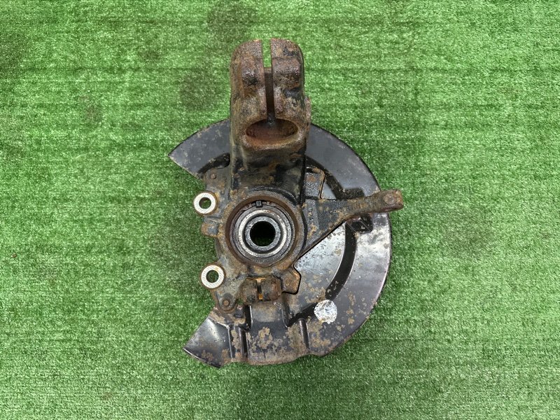 Кулак поворотный со ступицей Ford Kuga 2013 SUV