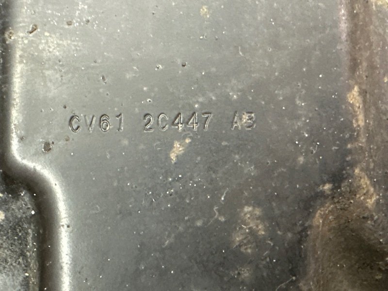 Кулак поворотный со ступицей Ford Kuga 2013 SUV