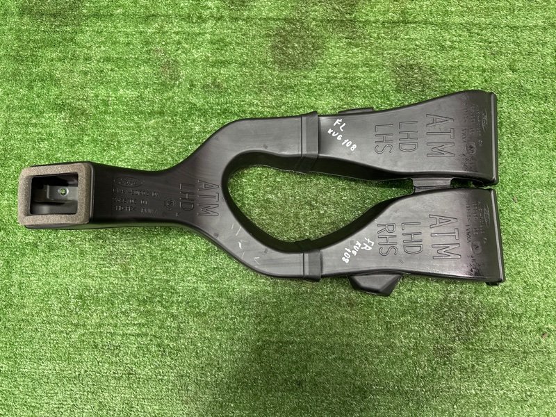 Воздуховод отопителя Ford Kuga 2013 SUV