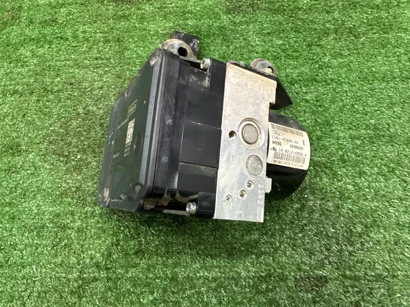 Блок ABS Ford Kuga 2013 SUV