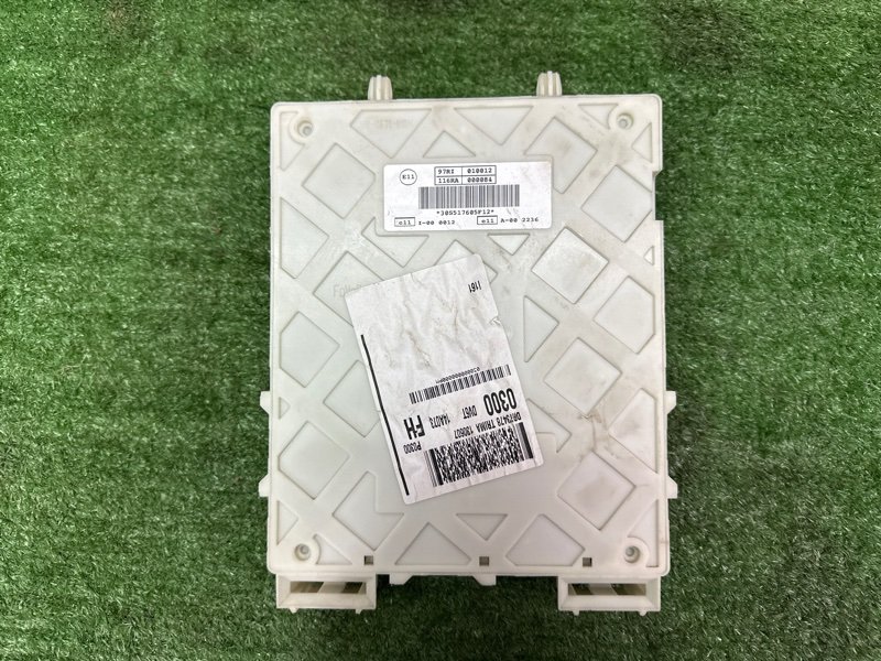 Блок предохранителей салонный Ford Kuga 2013 SUV