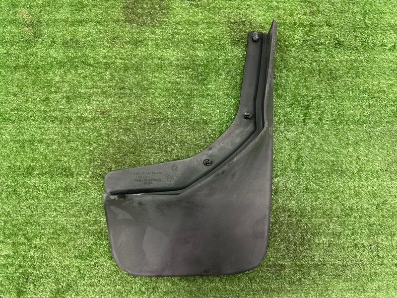 Брызговик Ford Kuga 2013 SUV