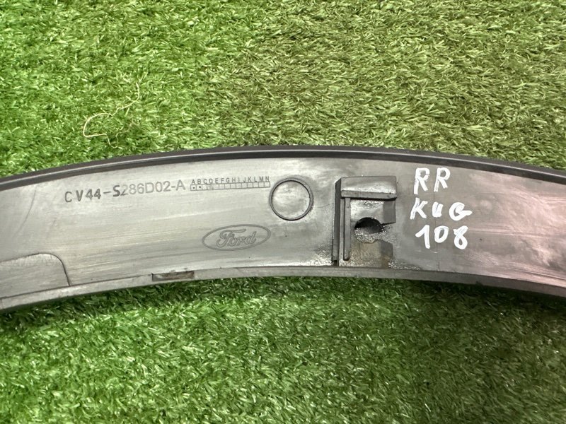 Накладка крыла Ford Kuga 2013 SUV