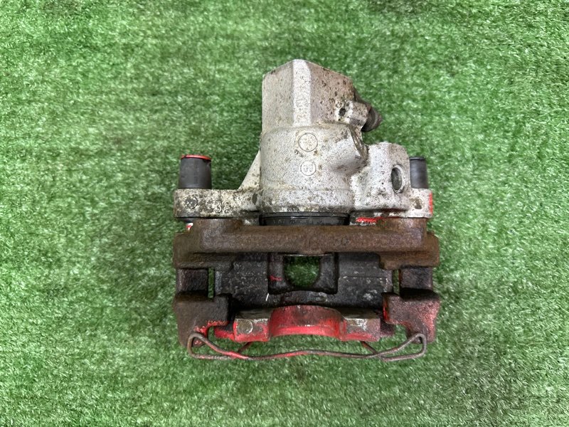 Суппорт тормозной Ford Kuga 2013 SUV