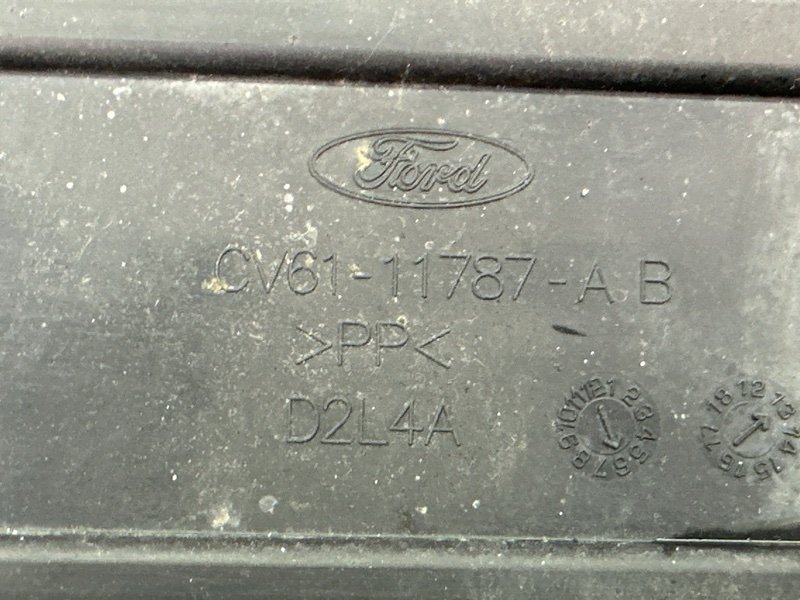 Защита днища кузова Ford Kuga 2013 SUV