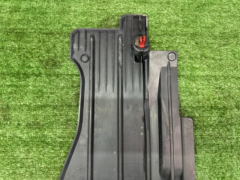 Защита днища кузова Ford Kuga 2013 SUV