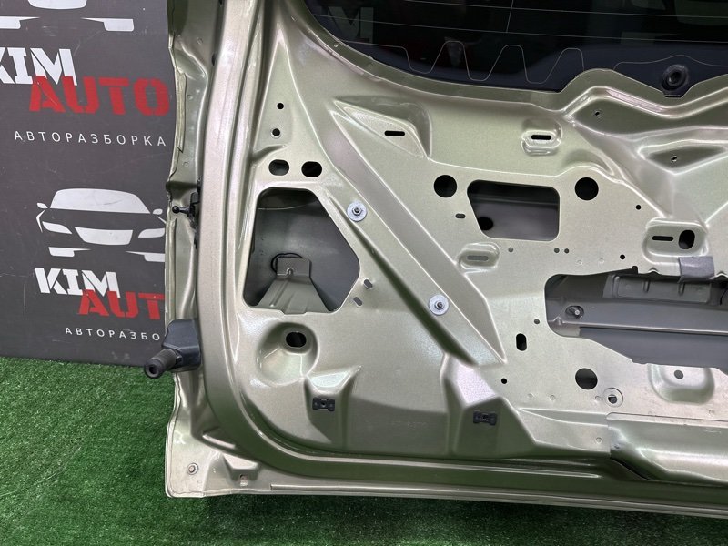 Крышка багажника Ford Kuga 2013 SUV