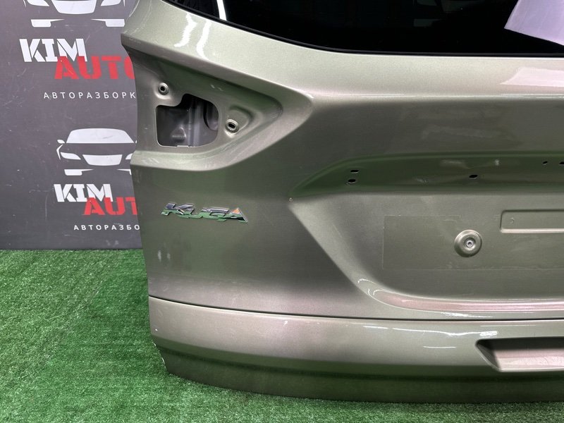 Крышка багажника Ford Kuga 2013 SUV