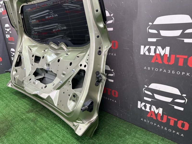 Крышка багажника Ford Kuga 2013 SUV