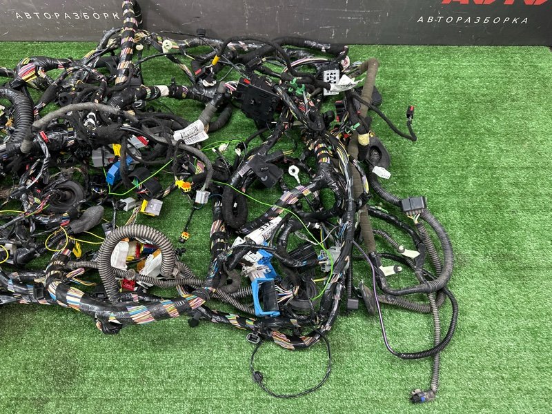 Проводка салона Ford Kuga 2013 SUV