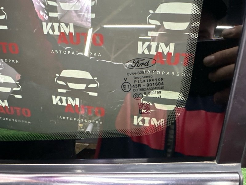 Стекло кузовное Ford Kuga 2013 SUV