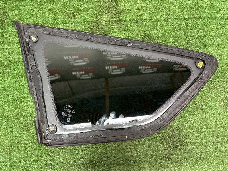 Стекло кузовное Ford Kuga 2013 SUV