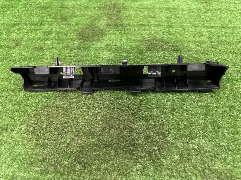 Кронштейн бампера Ford Kuga 2013 SUV