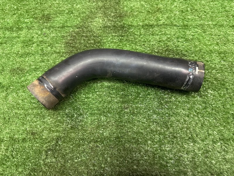 Патрубок горловины топливного бака Ford Kuga 2013 SUV