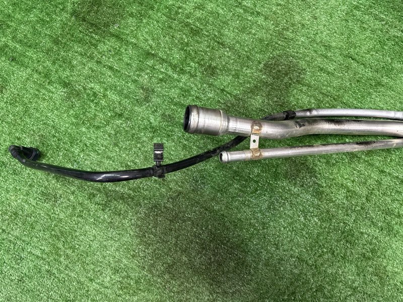 Горловина топливного бака Ford Kuga 2013 SUV