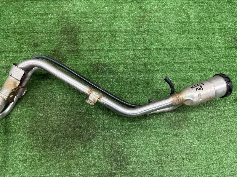 Горловина топливного бака Ford Kuga 2013 SUV